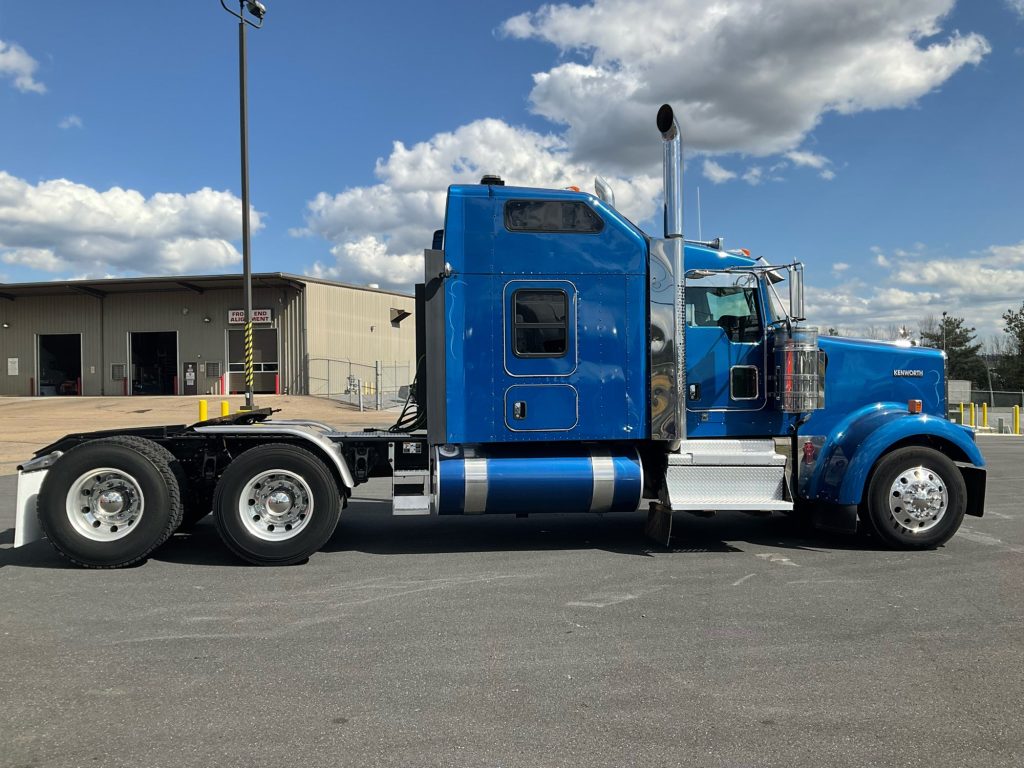 2019 Kenworth W900L - Truck Enterprises Inc.