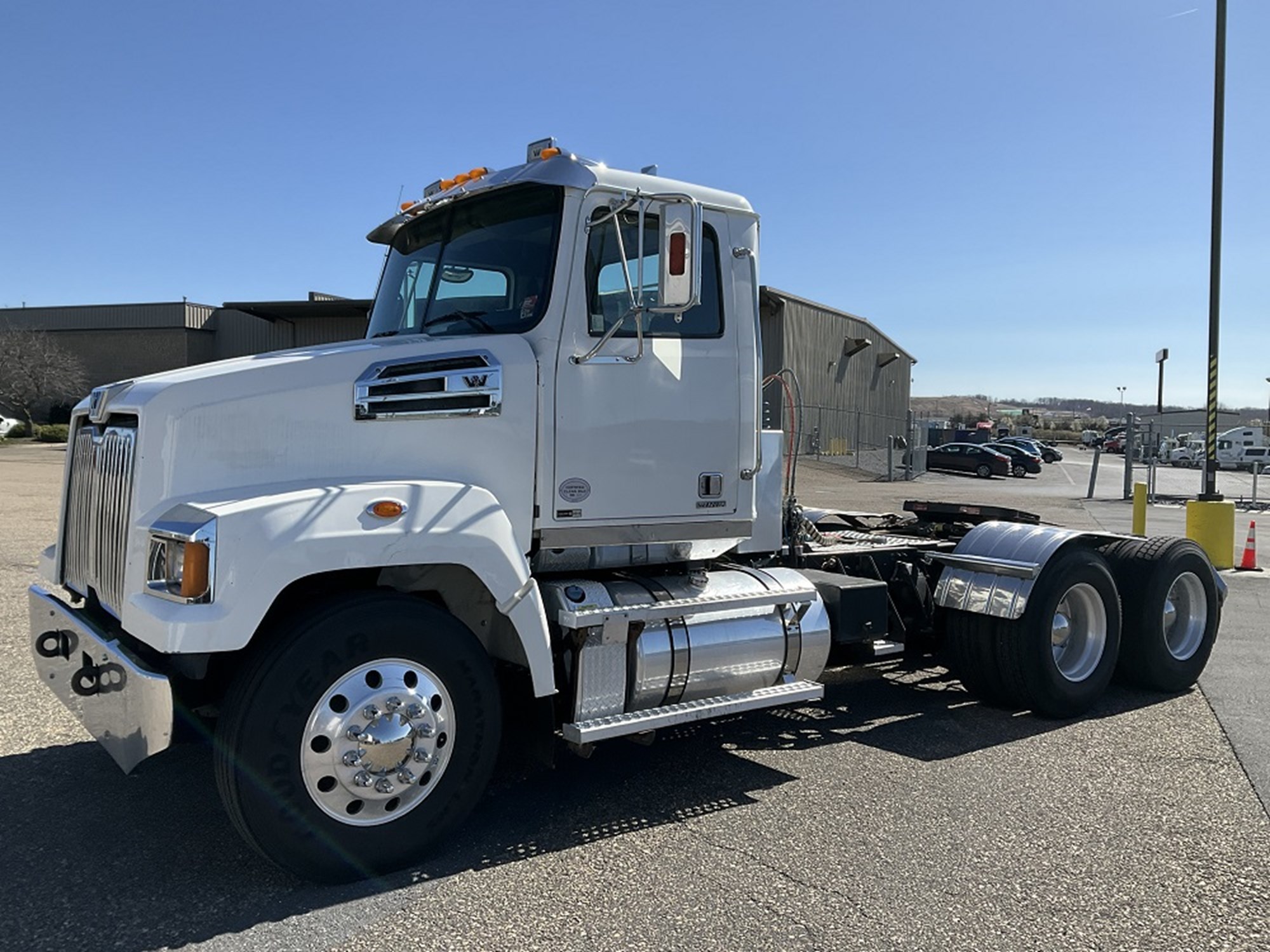 2015 Western Star 4700 Truck Enterprises Inc   FLGG5505U 05 