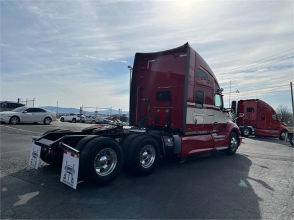 2018 Kenworth T680 (For Sale), 76 Sleeper