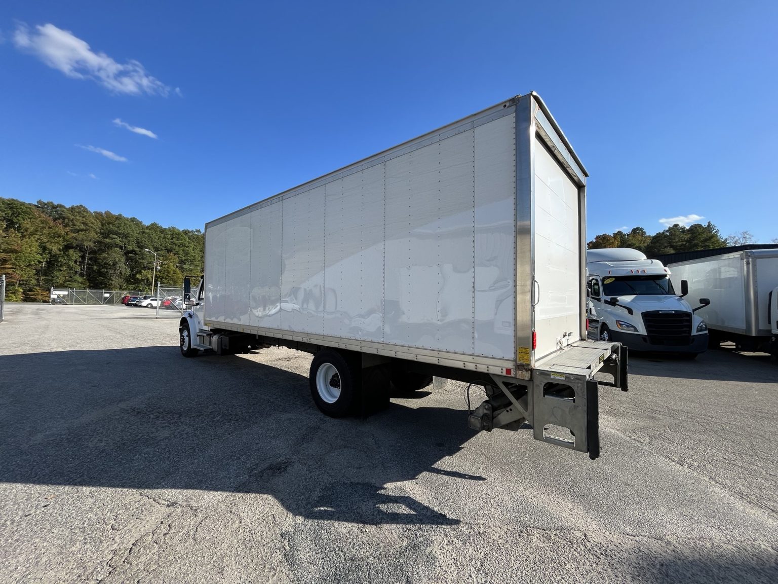 2020 Freightliner M2106 - Truck Enterprises Inc.