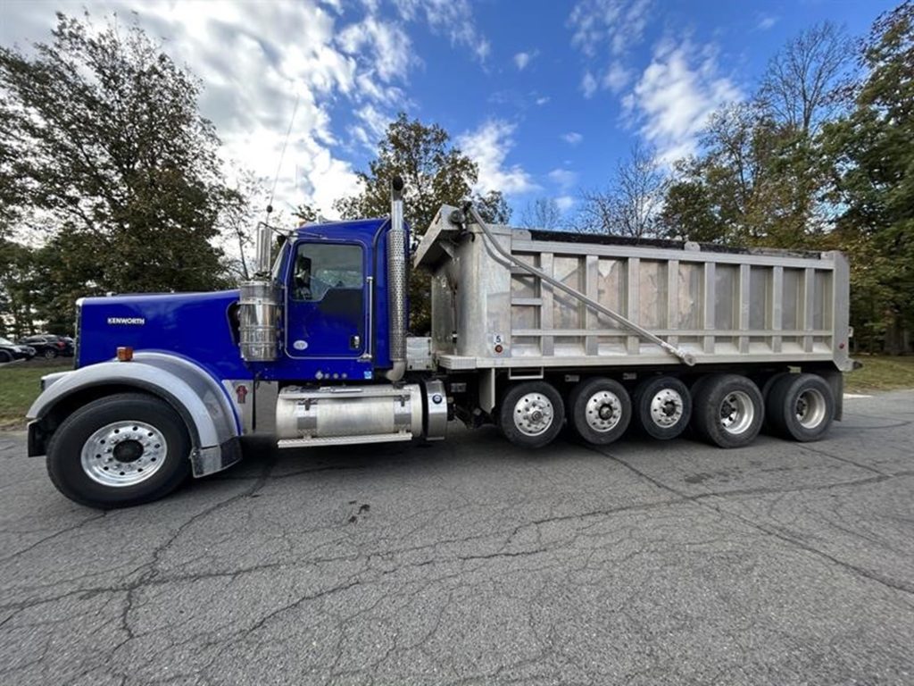 2017 Kenworth W900 - Truck Enterprises Inc.