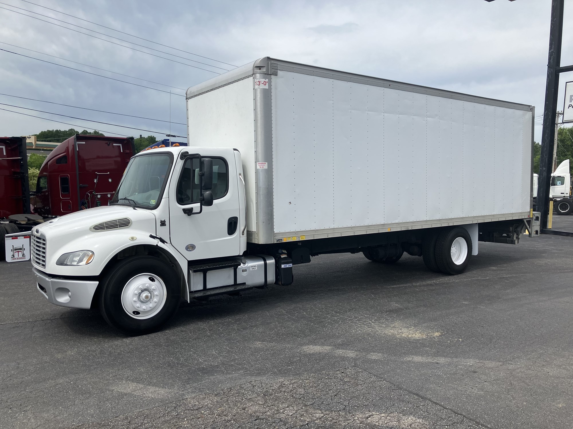 2019 Freightliner M2 - image 1 of 6