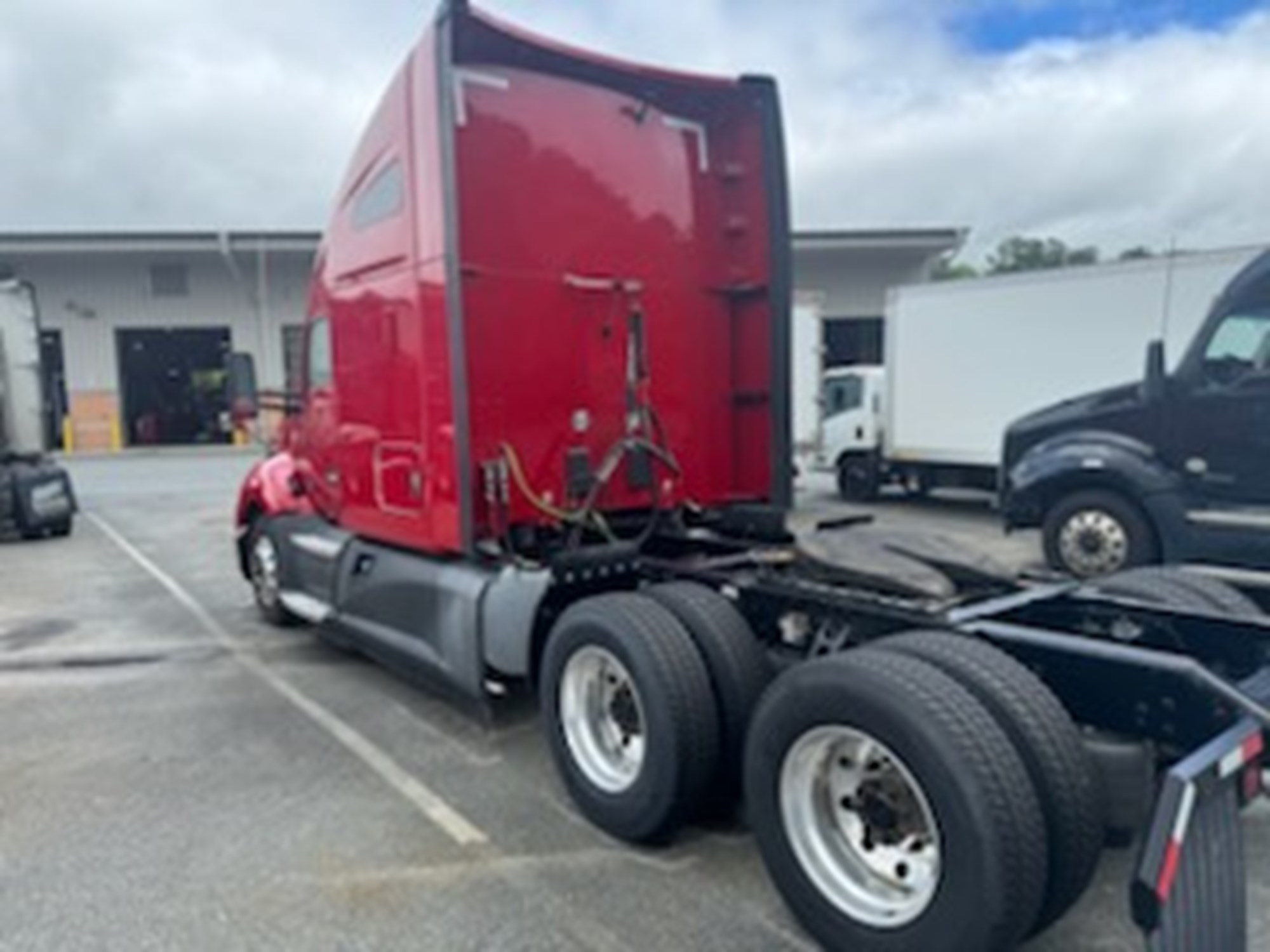 2020 Kenworth T680 - image 6 of 6