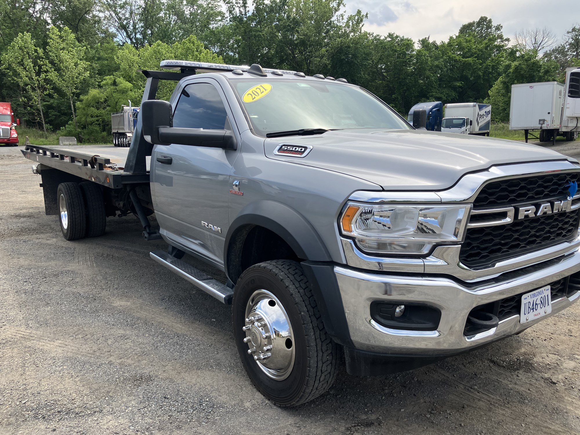 2021 Dodge Ram 5500 - image 4 of 6