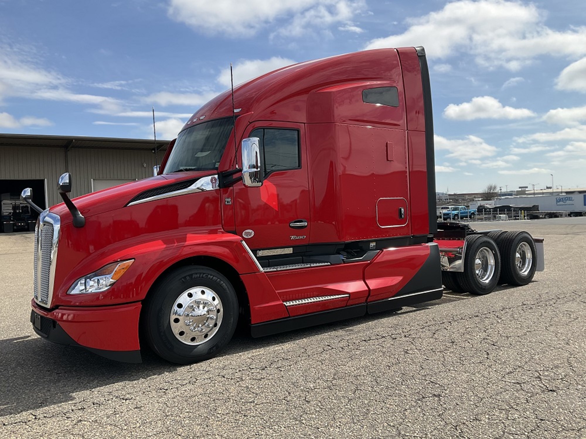 2025 Kenworth T680 Next Gen - image 1 of 6