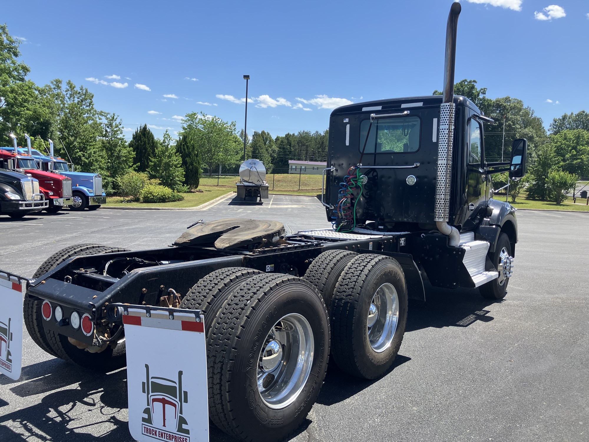 2015 Kenworth T880 - image 4 of 6