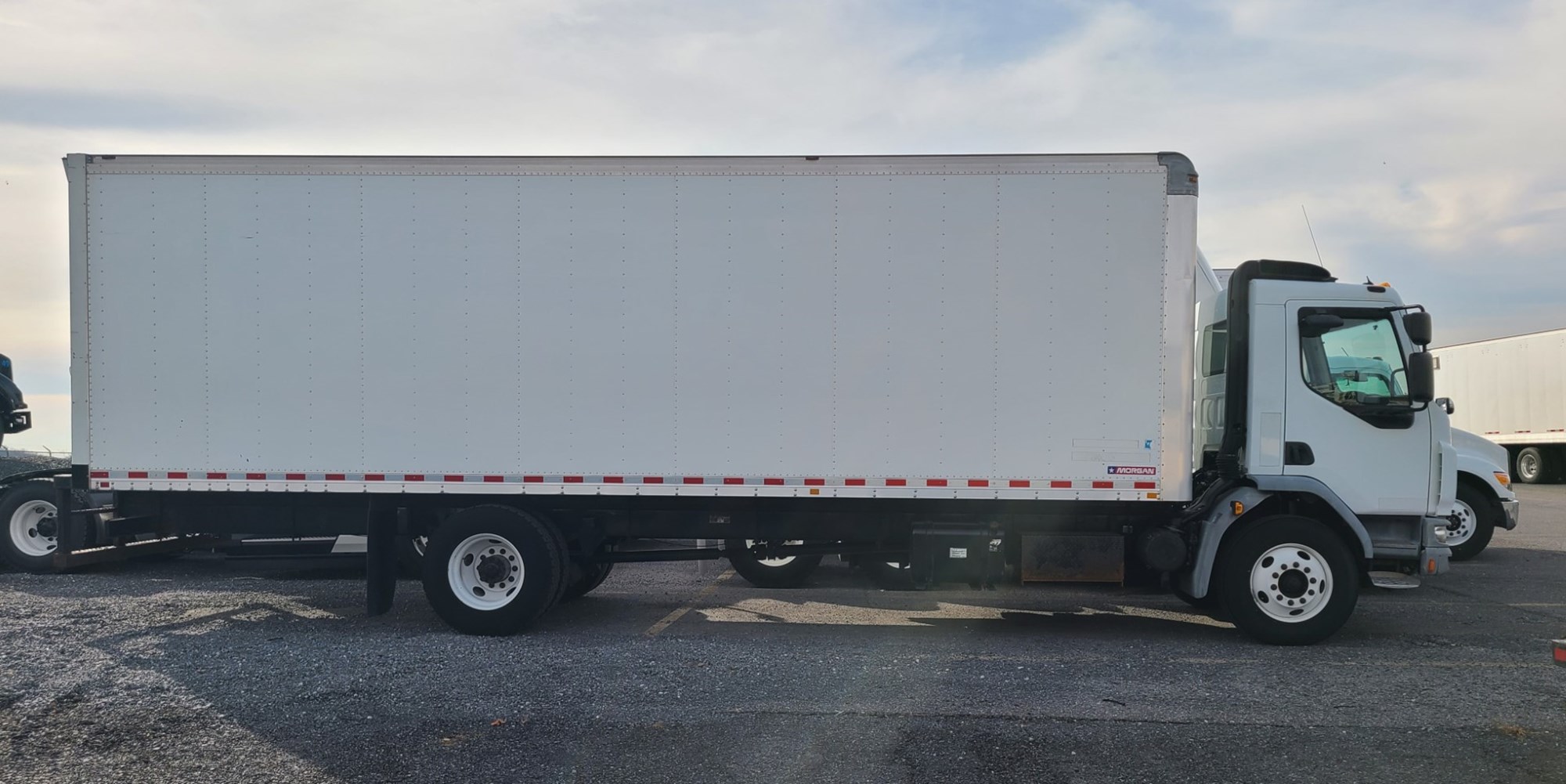 2016 Kenworth K370 - image 5 of 6