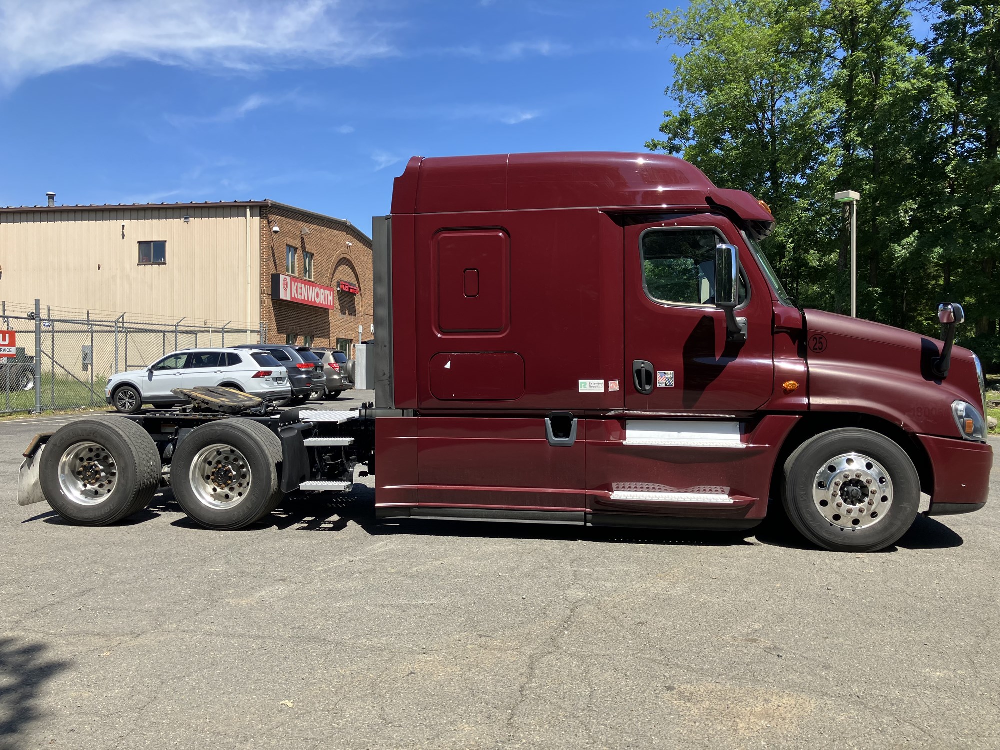 2018 Freightliner Cascadia - image 5 of 6