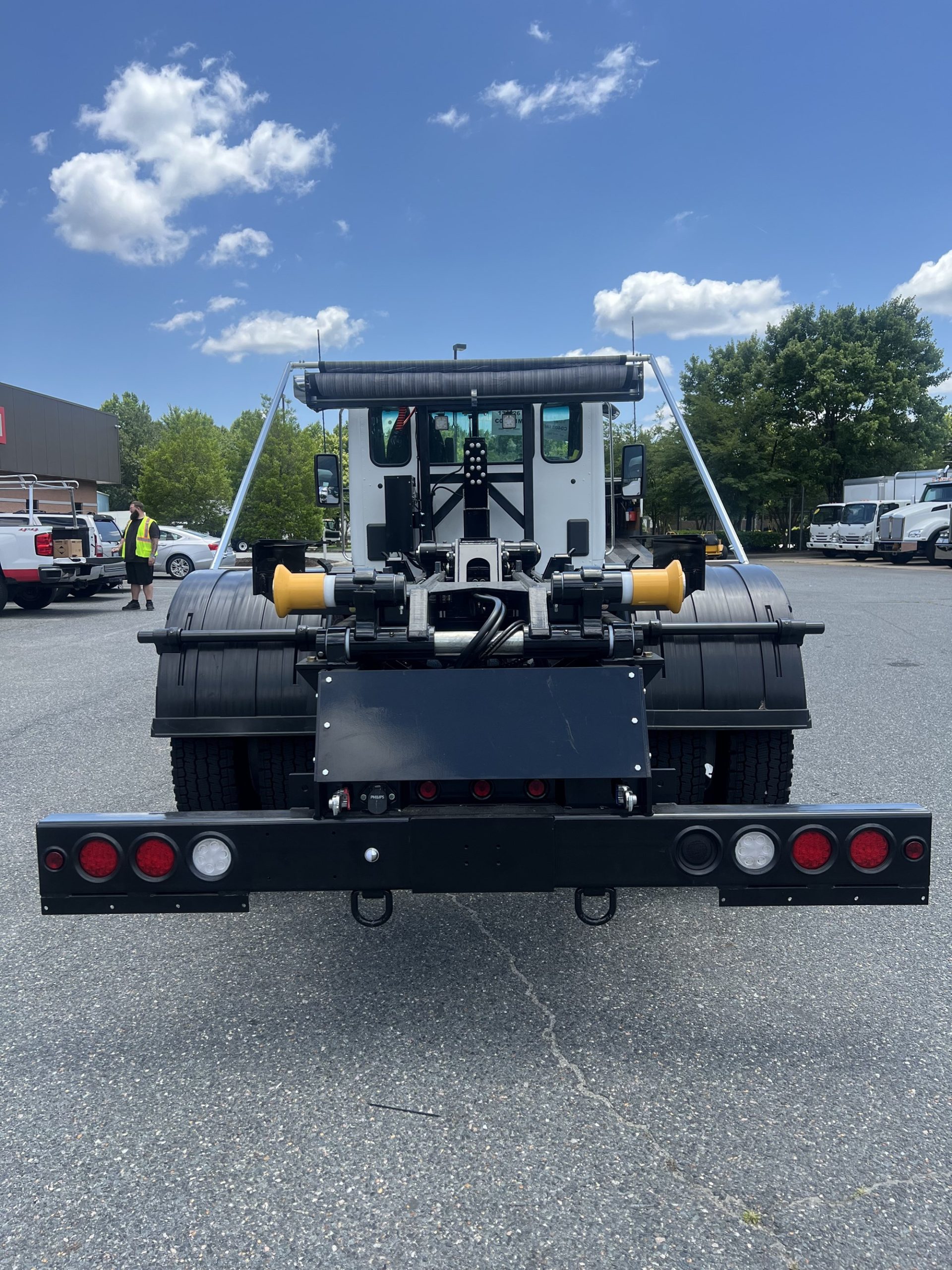 2025 Kenworth T280 - image 6 of 6