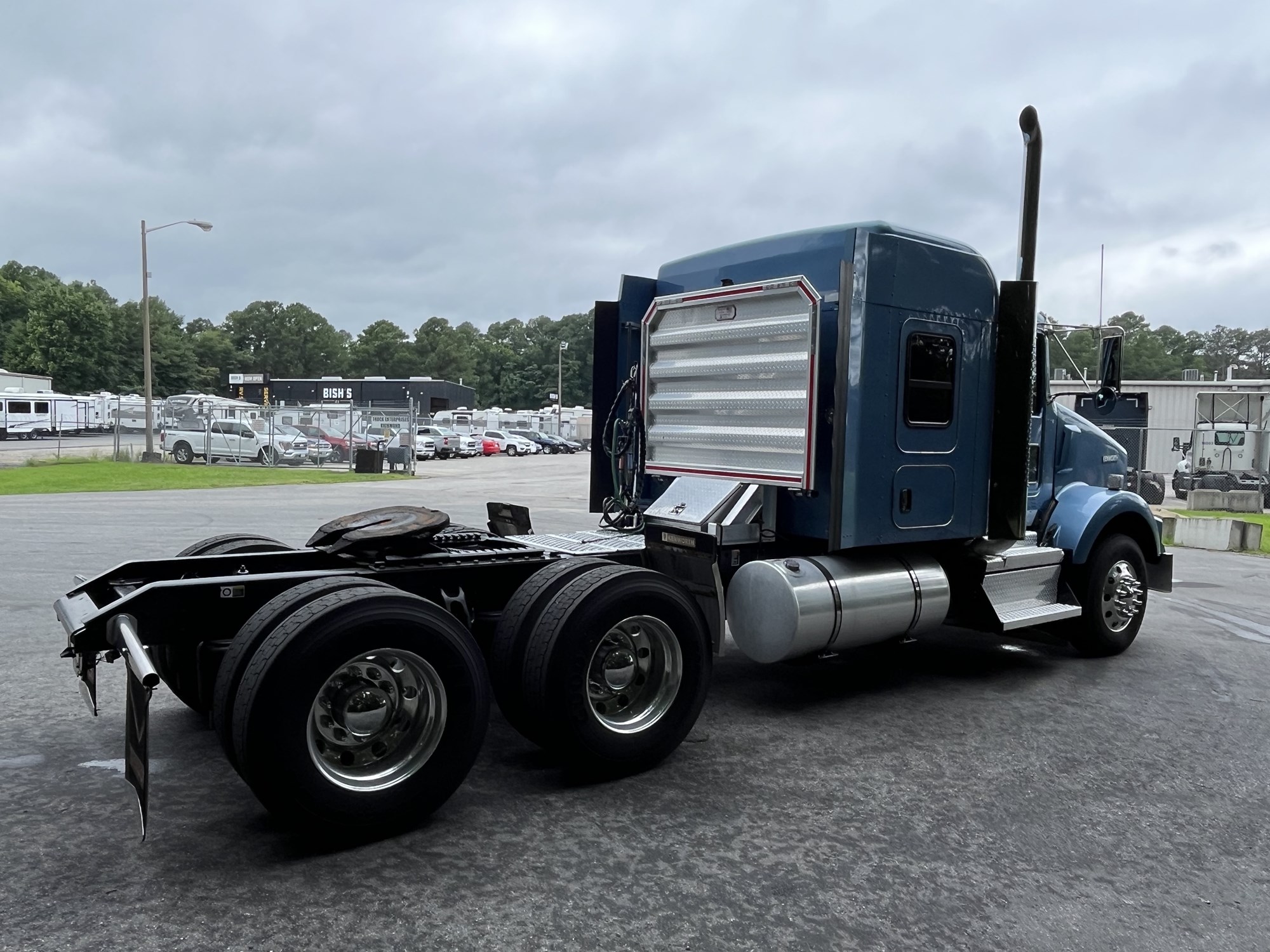 2020 Kenworth T800B - image 5 of 6