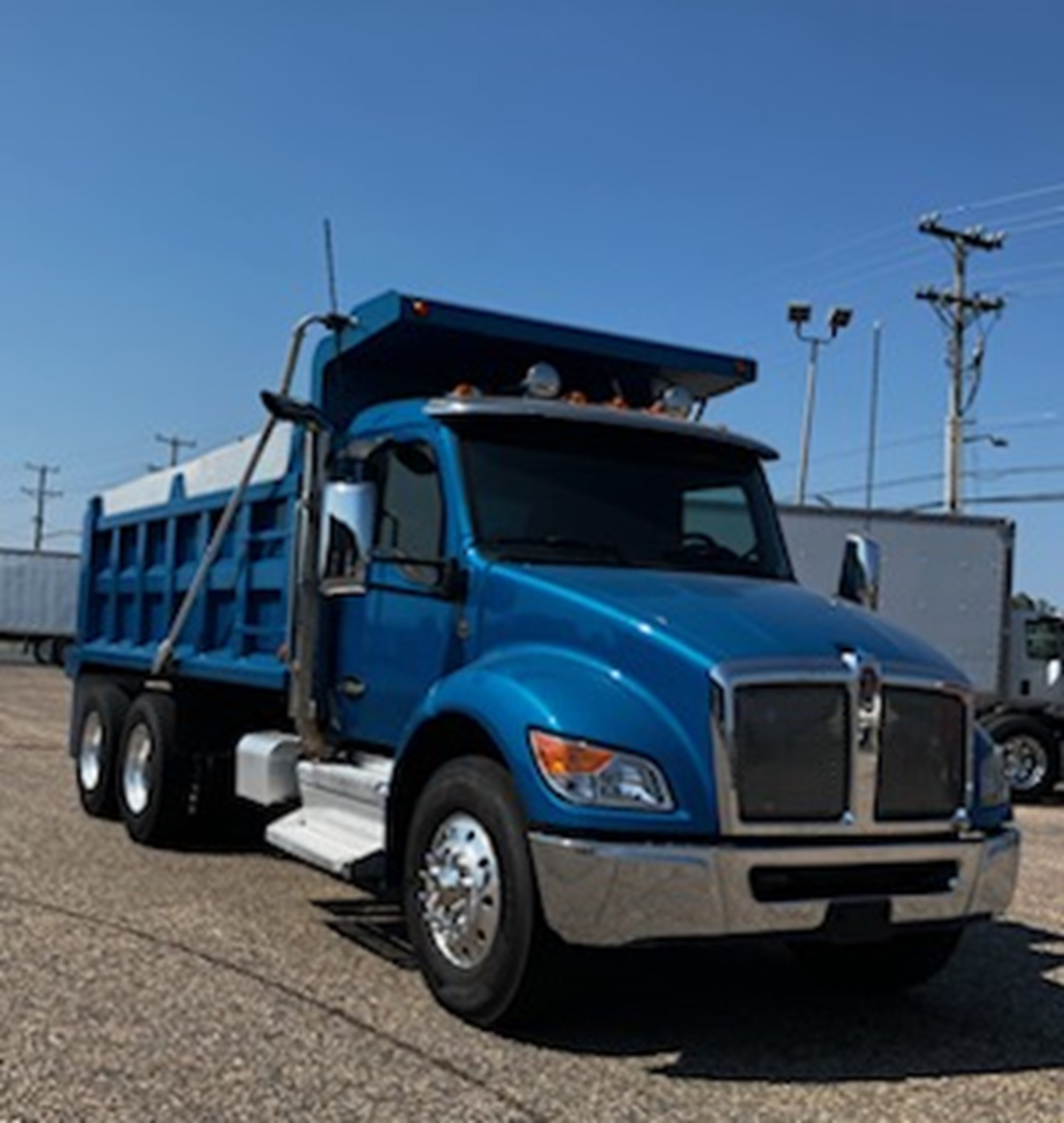 2023 Kenworth T480 - image 4 of 6