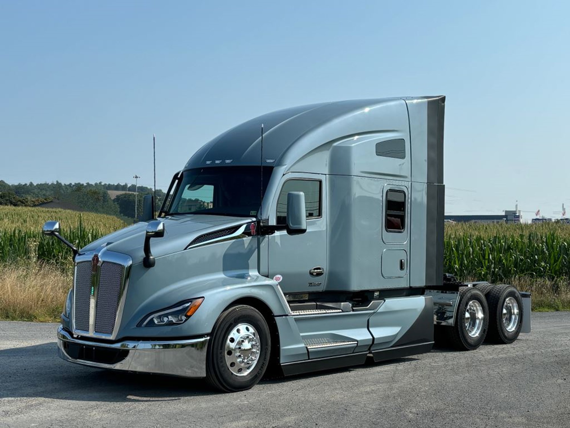 2025 Kenworth T680 Next Gen - image 1 of 6