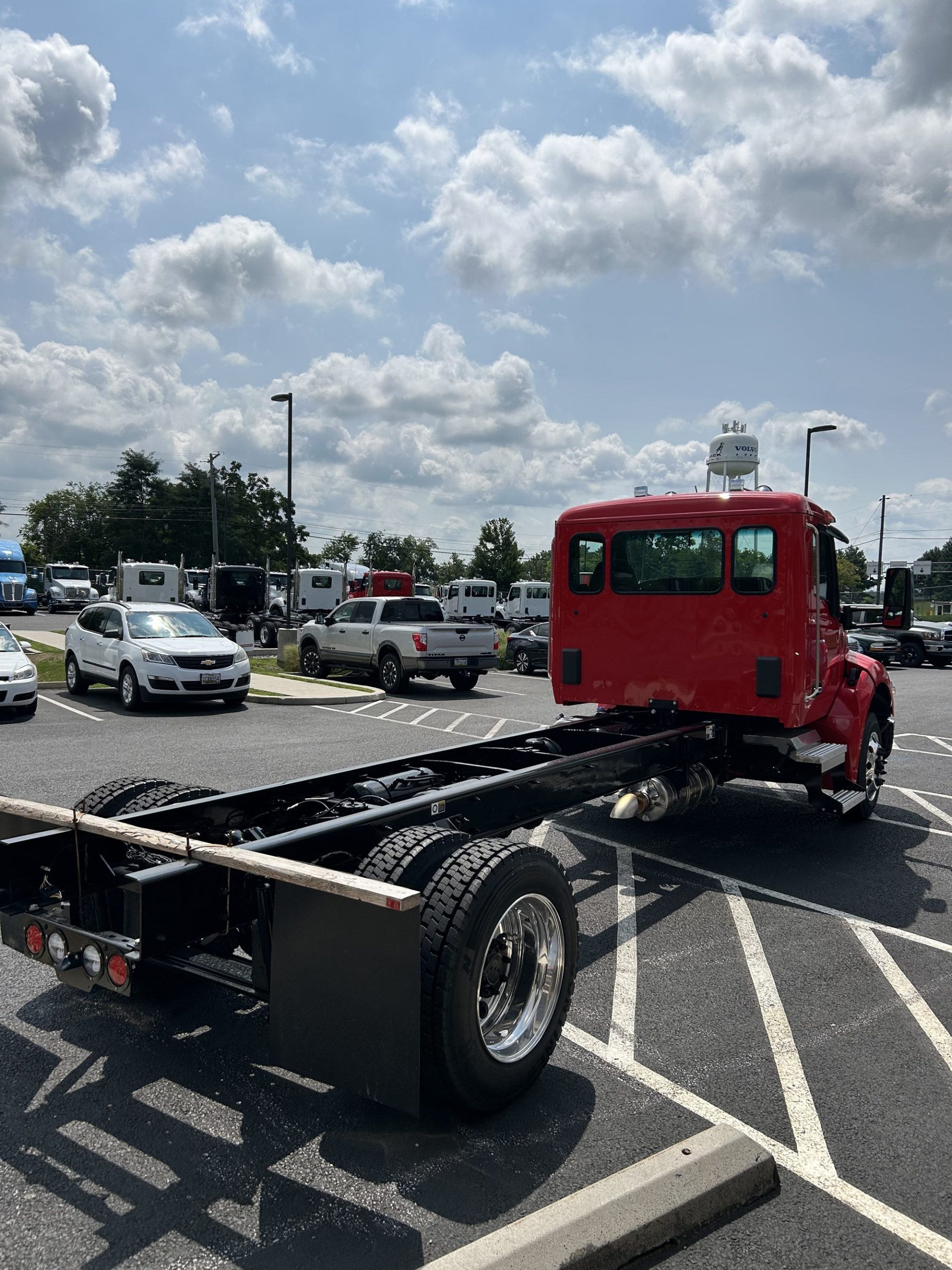 2025 Kenworth T280 - image 4 of 6